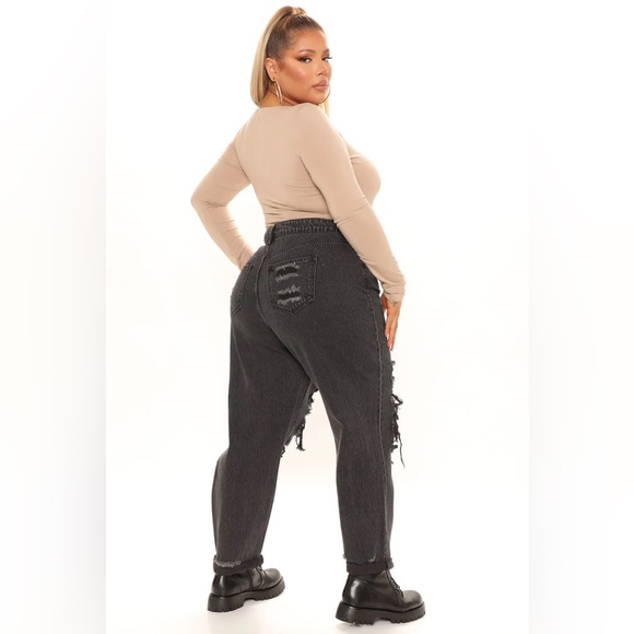 Fashion nova black ripped jeans - size 3 - Picture 6 of 9